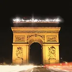 2 bedrooms between Champs-Elysees&av Montaigne